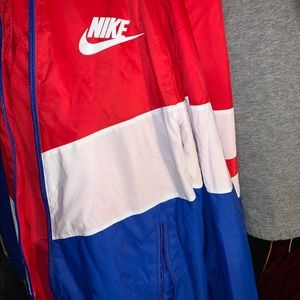 Nike windbreaker multi color (Big kids) boys